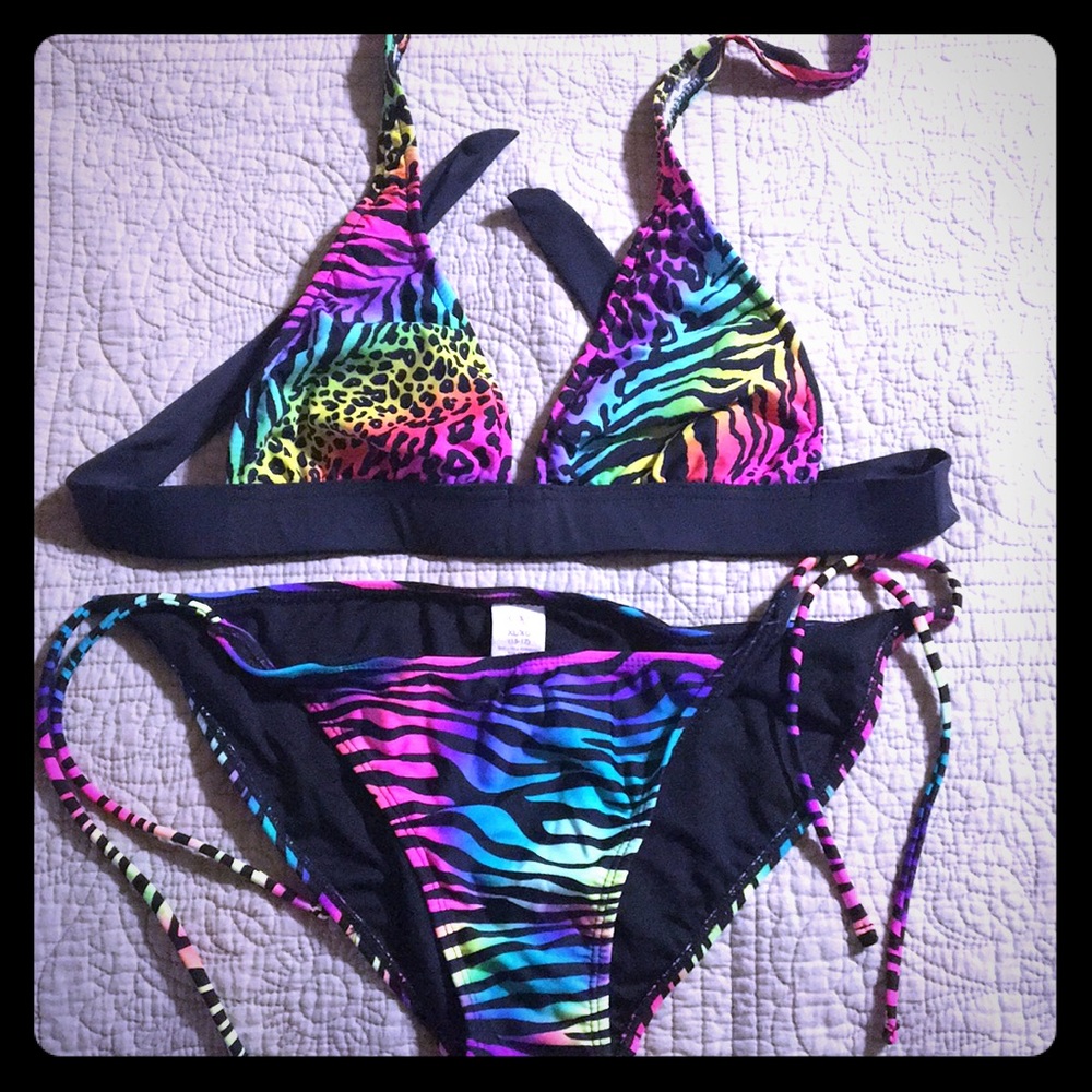 2 piece bikini junior size
